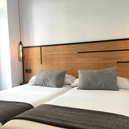 La Perla Guest house
