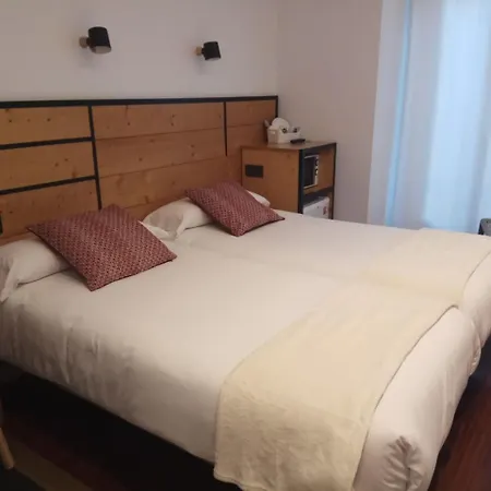 Гостевой дом La Perla Сан-Себастьян